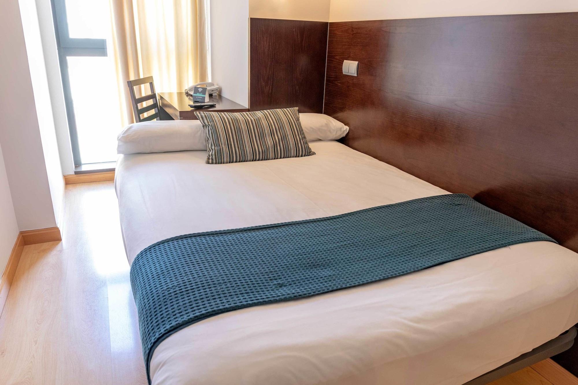 Hotel Alda Cardena Burgo 外观 照片
