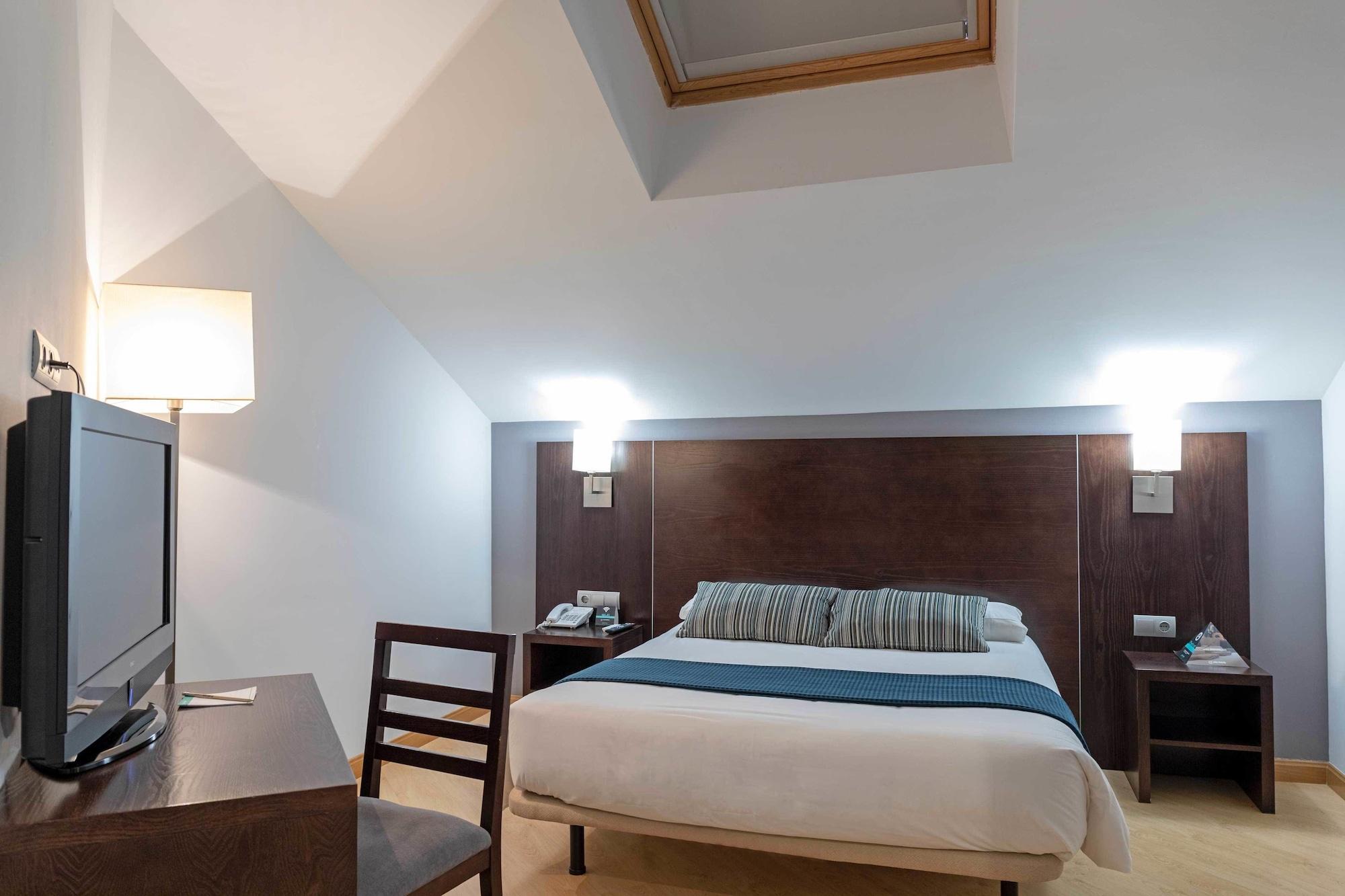 Hotel Alda Cardena Burgo 外观 照片