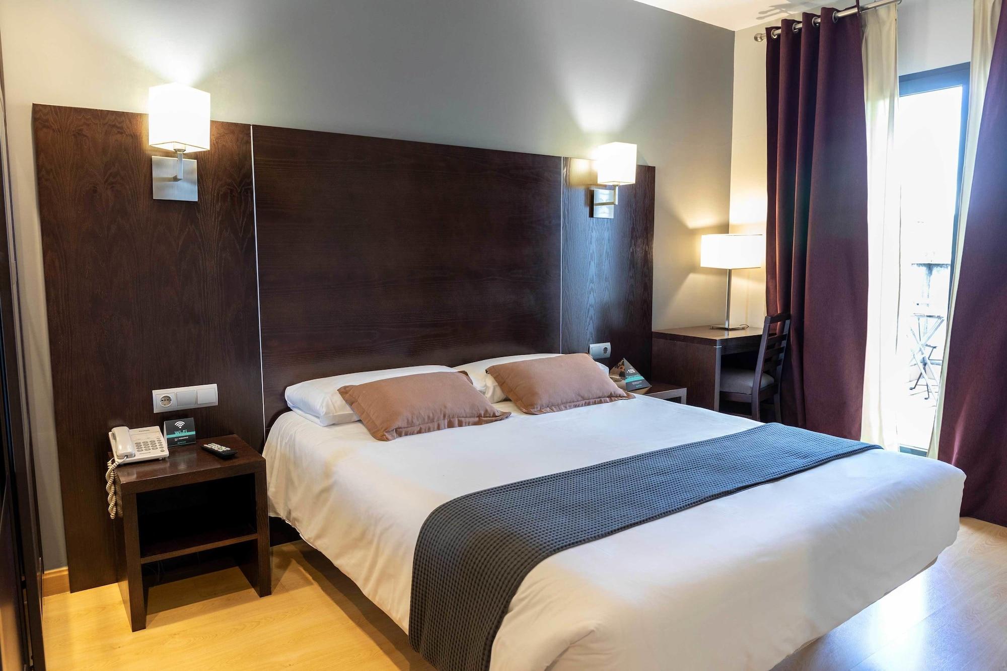 Hotel Alda Cardena Burgo 外观 照片