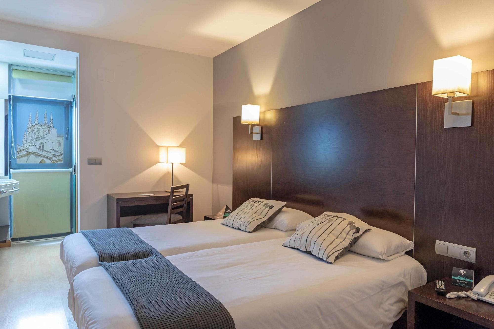 Hotel Alda Cardena Burgo 外观 照片