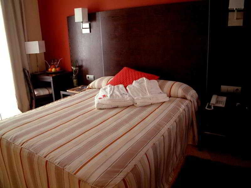 Hotel Alda Cardena Burgo 外观 照片