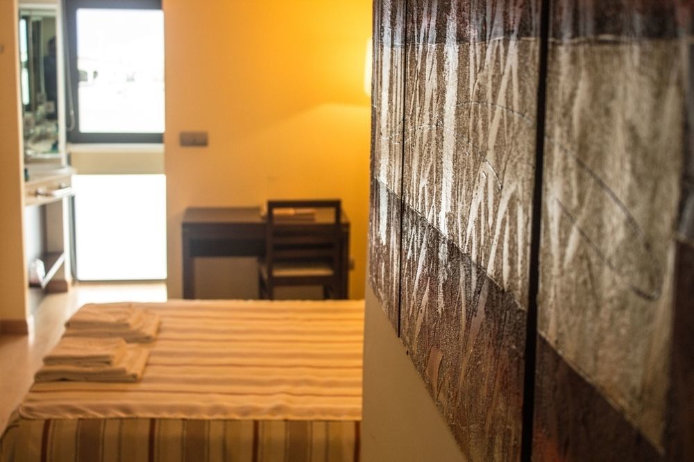 Hotel Alda Cardena Burgo 外观 照片