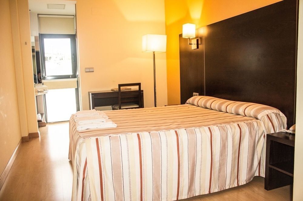 Hotel Alda Cardena Burgo 外观 照片