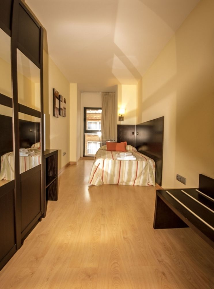 Hotel Alda Cardena Burgo 外观 照片
