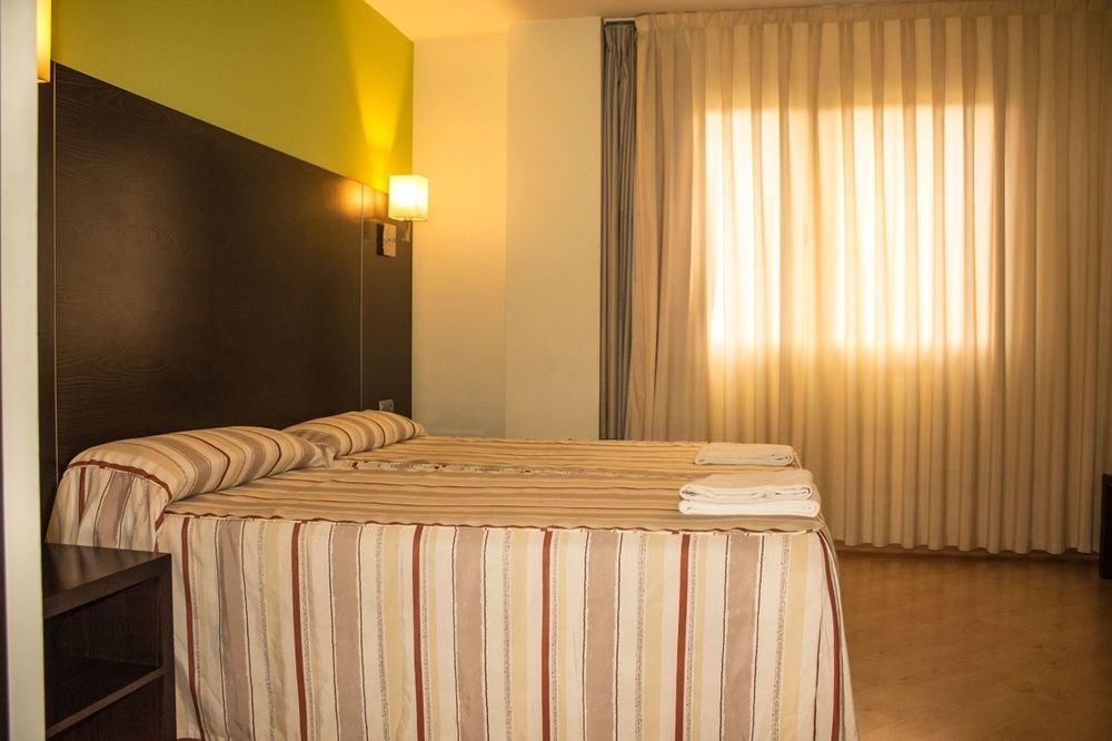 Hotel Alda Cardena Burgo 外观 照片
